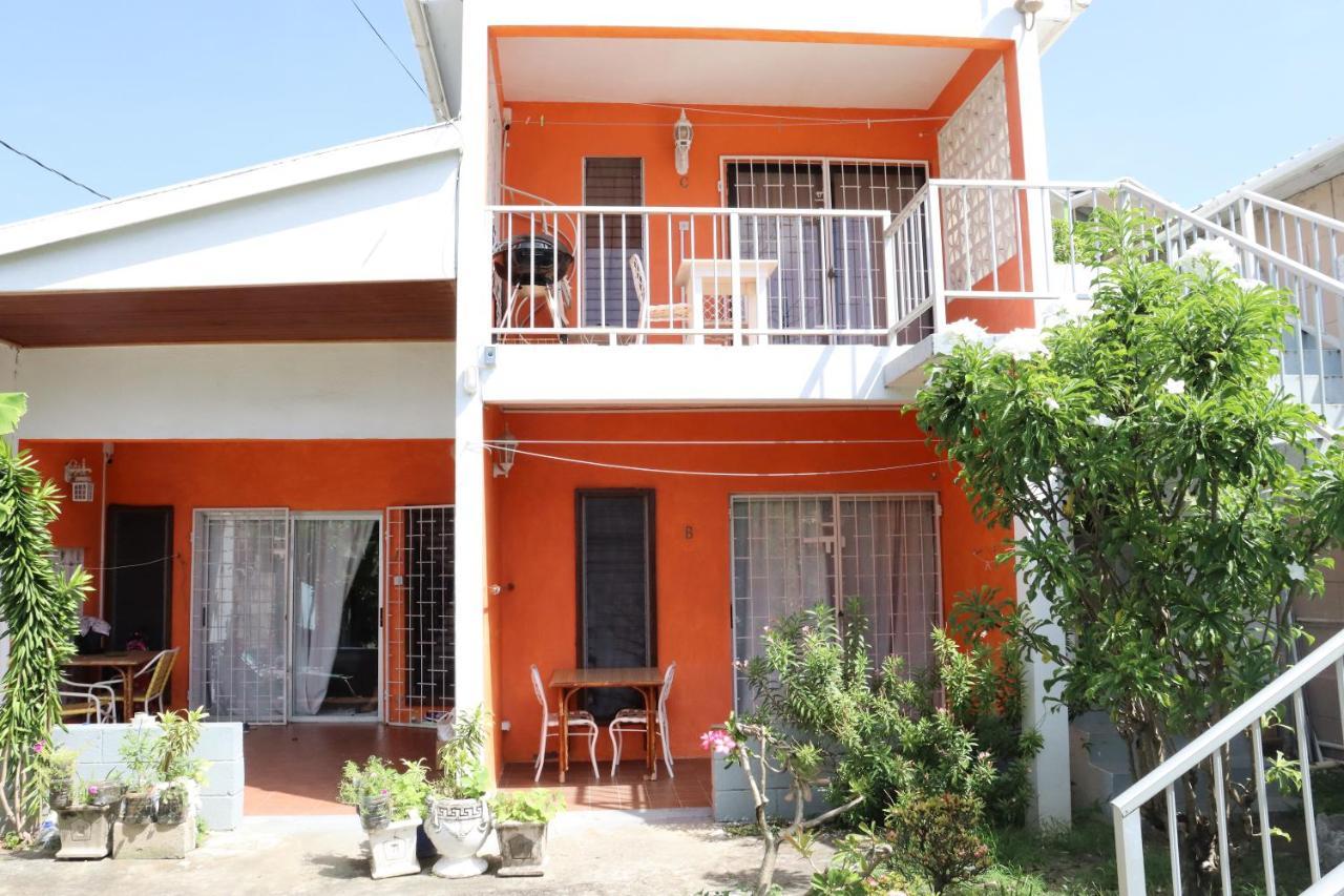 Ocean View Apartments 브리지타운 외부 사진