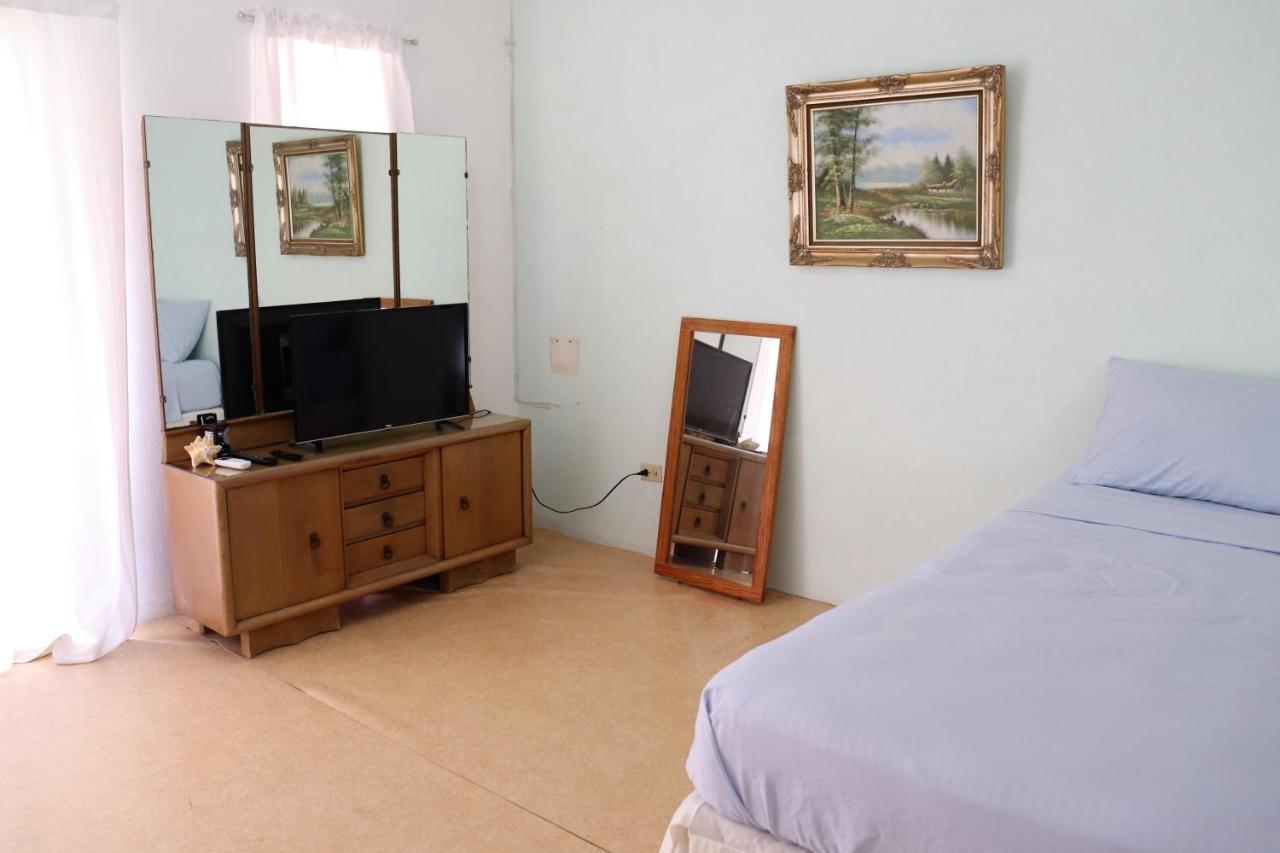 Ocean View Apartments 브리지타운 외부 사진