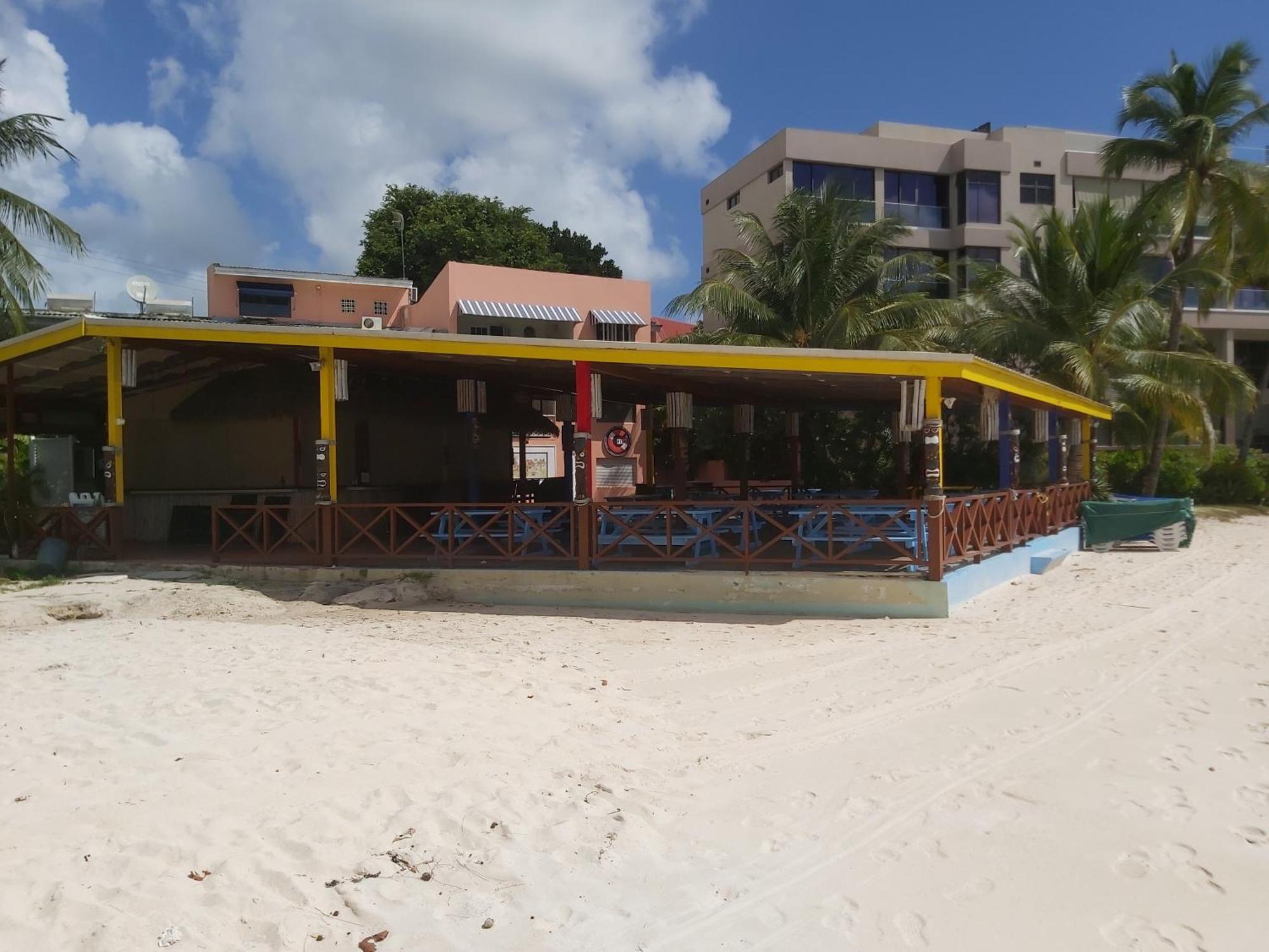 Ocean View Apartments 브리지타운 객실 사진
