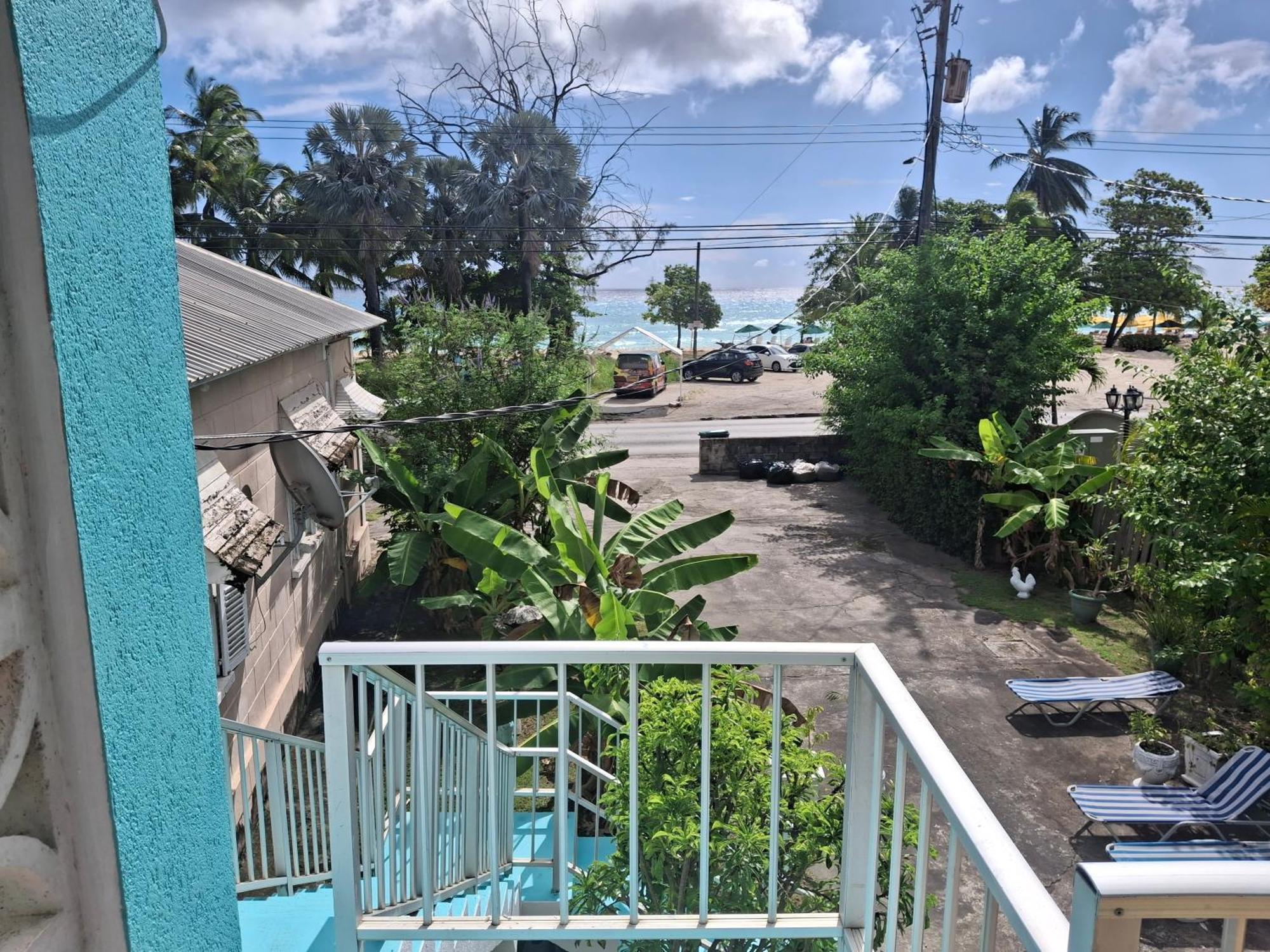 Ocean View Apartments 브리지타운 외부 사진
