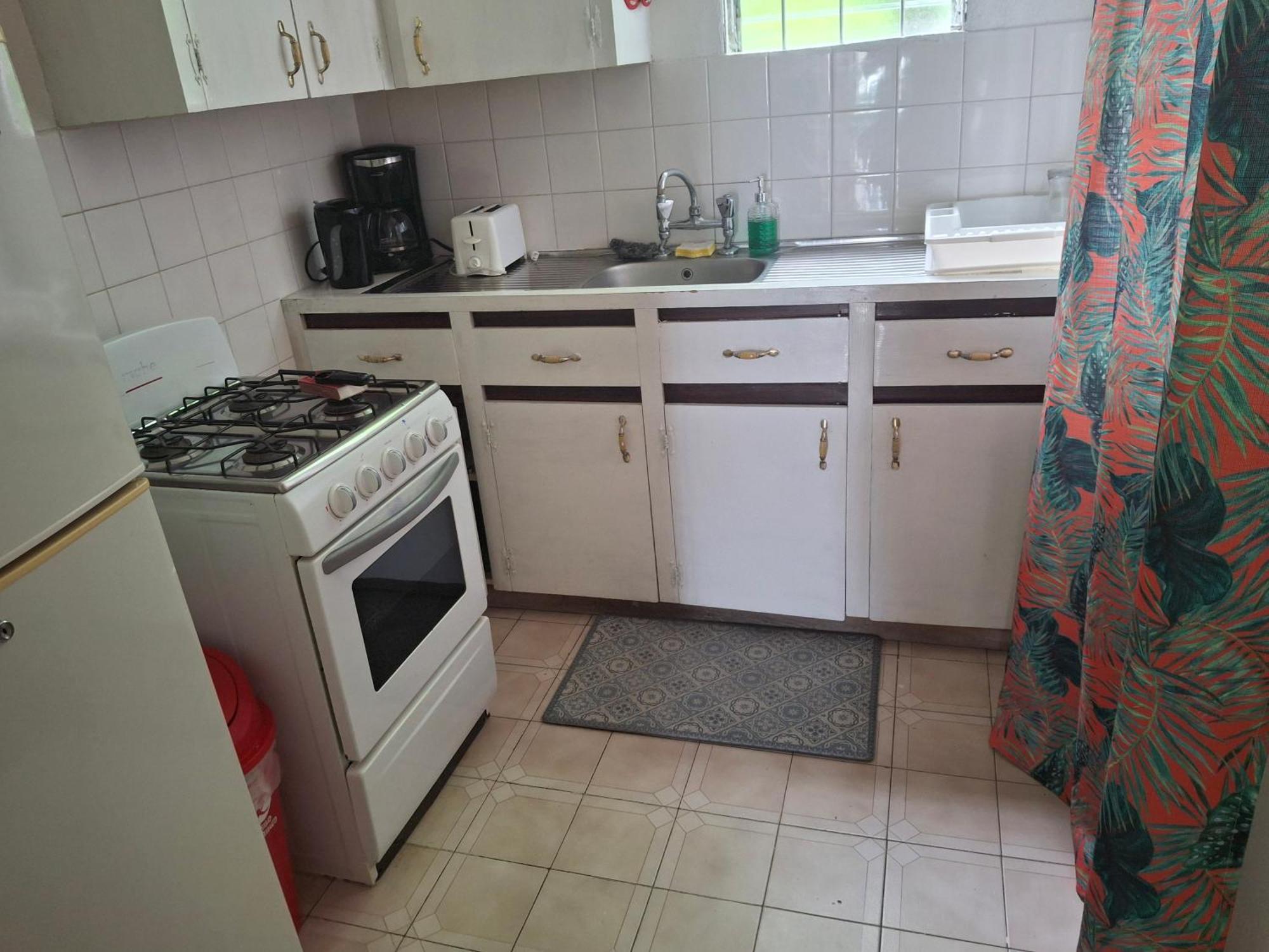 Ocean View Apartments 브리지타운 외부 사진
